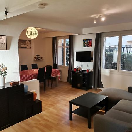 Big Ground Floor 2 Bedrooms Flat In A Quiet Building & Neighborghood Marsilya Dış mekan fotoğraf